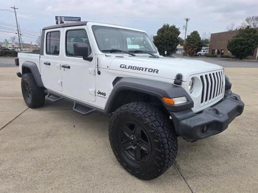 2020 Jeep Gladiator Sport