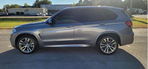 Photo 5 of 29 of 2015 BMW X5 xDrive50i