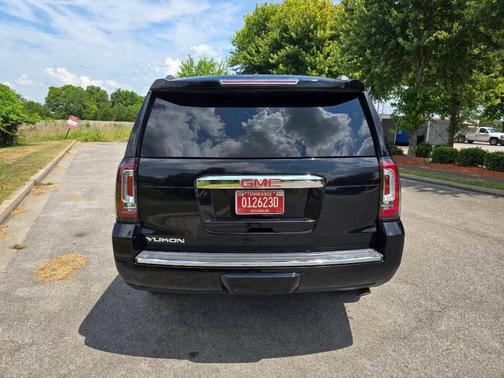 2017 GMC Yukon Denali