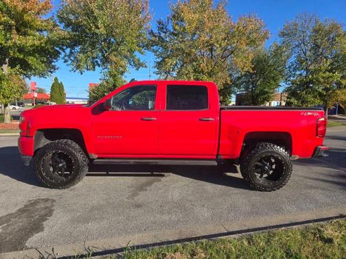 2018 Chevrolet Silverado 1500 Custom