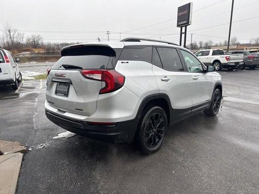 2022 GMC Terrain SLE