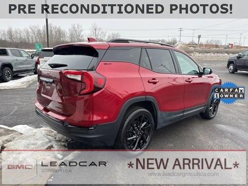 2023 GMC Terrain SLT