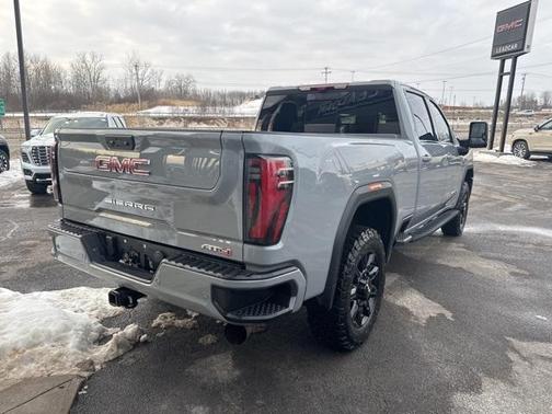 2024 GMC Sierra 2500 AT4
