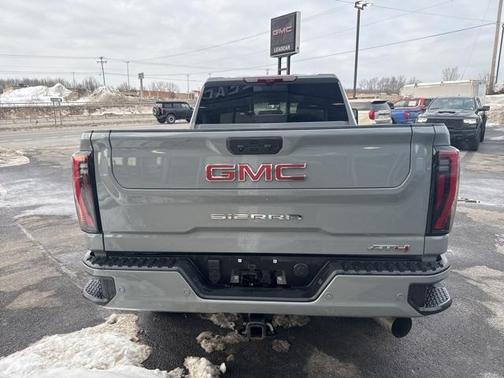 2024 GMC Sierra 2500 AT4