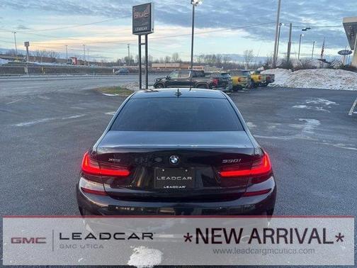 2021 BMW 330 i xDrive