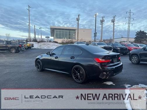 2021 BMW 330 i xDrive