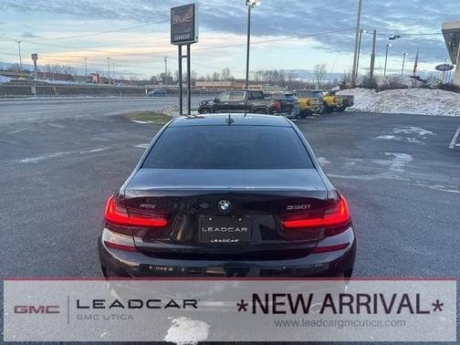 2021 BMW 330 i xDrive