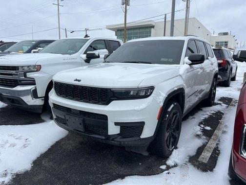 2023 Jeep Grand Cherokee L Laredo