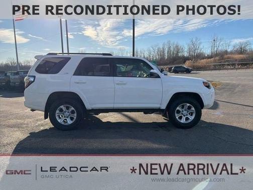 2021 Toyota 4Runner SR5