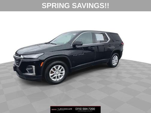 Mosaic Black Metallic 2022 Chevrolet Traverse LS