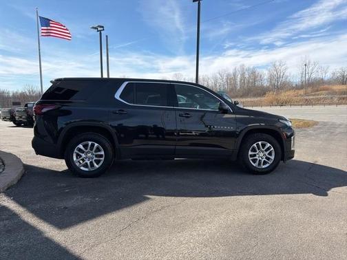 2022 Chevrolet Traverse LS