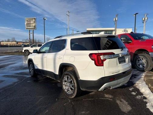 2022 GMC Acadia SLT