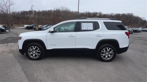 2022 GMC Acadia SLT