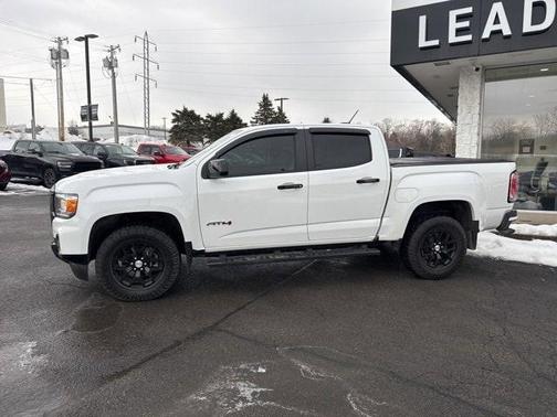 2022 GMC Canyon AT4 w/Leather