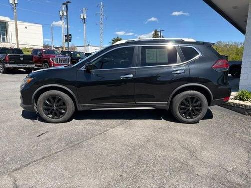 Magnetic Black 2020 Nissan Rogue SV