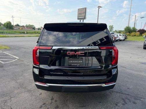 Onyx Black 2025 GMC Yukon XL Elevation