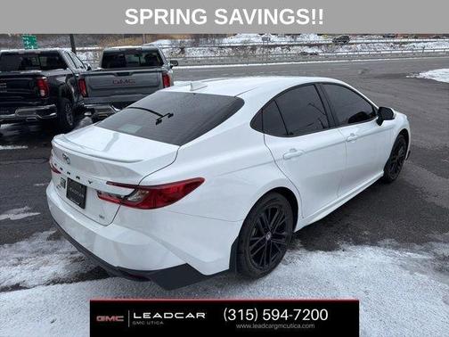 Wind Chill Pearl 2026 Toyota Camry SE