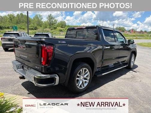 Carbon Black Metallic 2020 GMC Sierra 1500 SLT