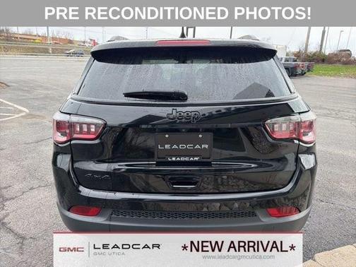 Diamond Black 2019 Jeep Compass Sport