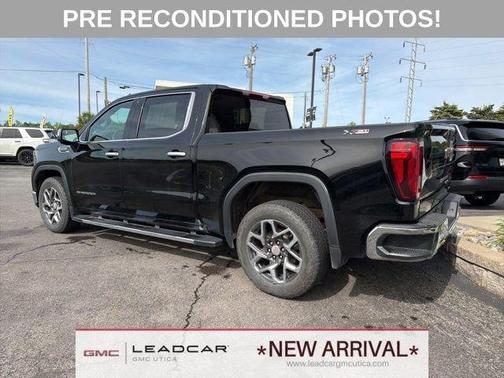 Onyx Black 2023 GMC Sierra 1500 SLT