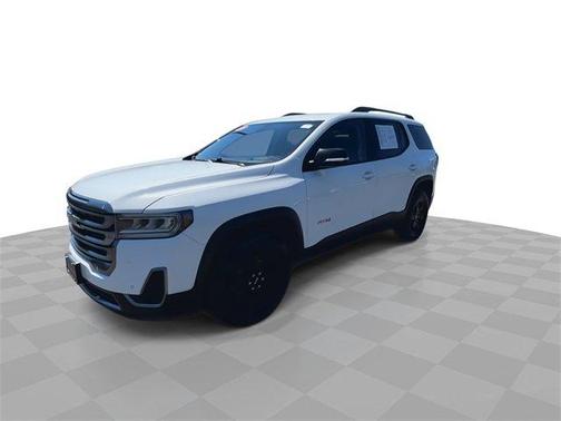 2022 GMC Acadia AT4