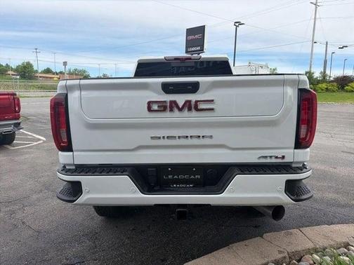 Summit White 2023 GMC Sierra 2500 AT4