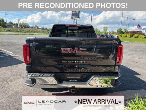 Carbon Black Metallic 2020 GMC Sierra 1500 SLT
