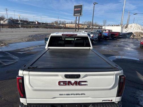 2024 GMC Sierra 2500 AT4
