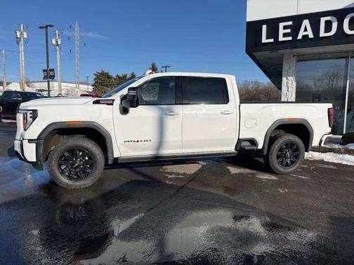 2024 GMC Sierra 2500 AT4