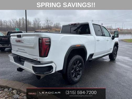 Summit White 2024 GMC Sierra 2500 AT4