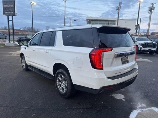 2023 GMC Yukon XL SLE