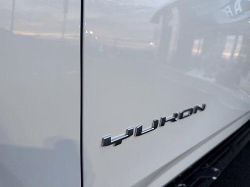 2023 GMC Yukon XL SLE