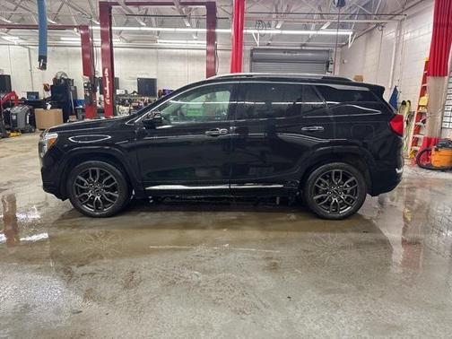 2023 GMC Terrain Denali