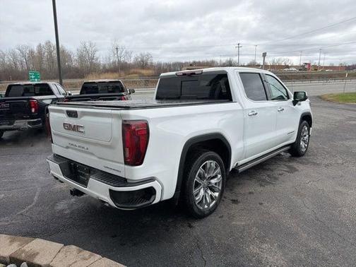 Summit White 2024 GMC Sierra 1500 Denali