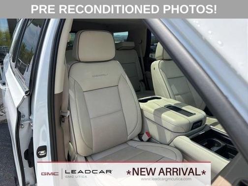 Summit White 2023 GMC Yukon Denali