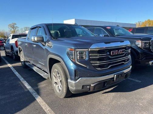 2022 GMC Sierra 1500 SLT