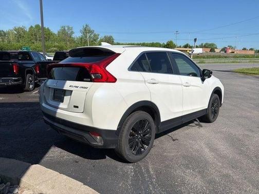 Pearl White 2019 Mitsubishi Eclipse Cross LE