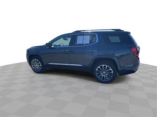 2022 GMC Acadia Denali