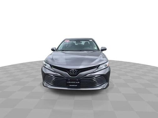 Predawn Gray Mica 2018 Toyota Camry XLE