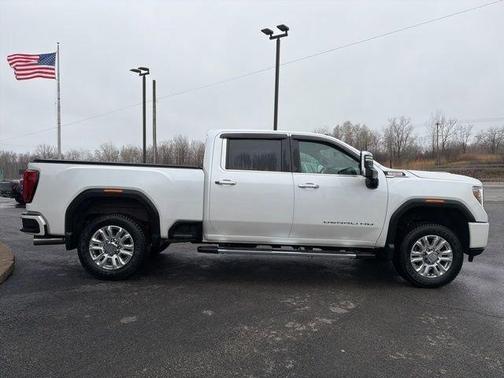 White Frost 2022 GMC Sierra 2500 Denali