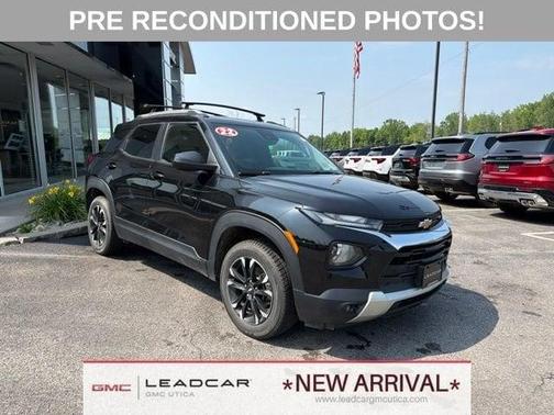 Mosaic Black Metallic 2022 Chevrolet Trailblazer LT