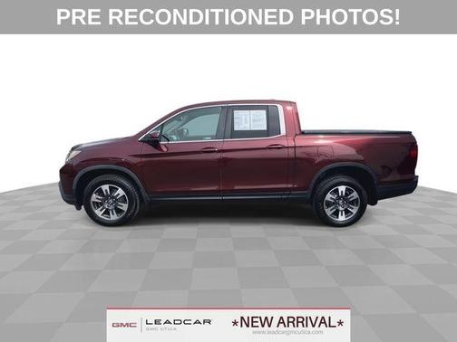 Deep Scarlet Pearl 2019 Honda Ridgeline RTL-T