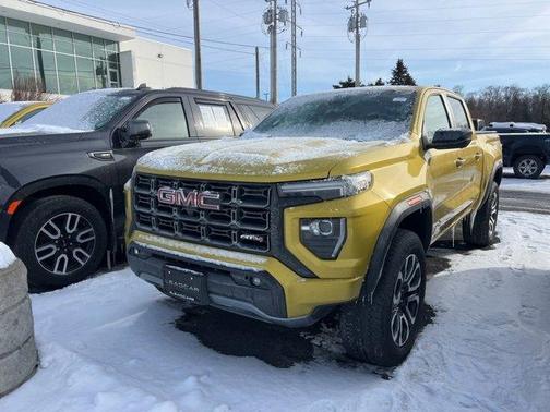 2023 GMC Canyon AT4