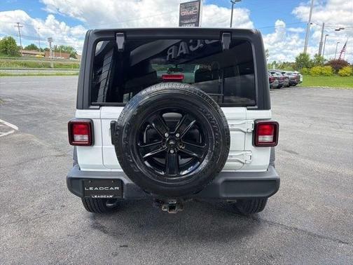Bright White Clearcoat 2022 Jeep Wrangler Unlimited Sport Altitude