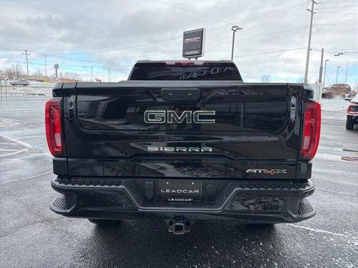 Onyx Black 2023 GMC Sierra 1500 AT4X