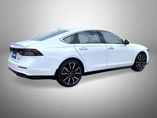 Platinum White Pearl 2026 Honda Accord Hybrid Touring