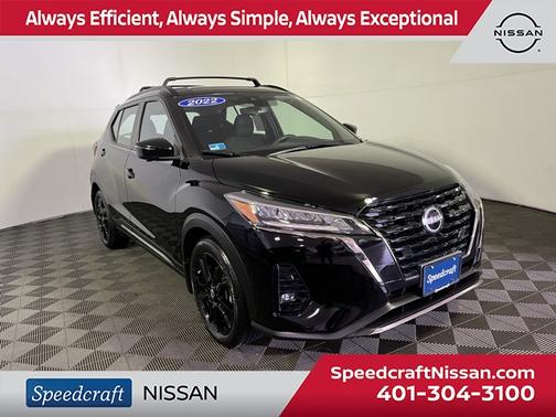 2022 Nissan Kicks SR