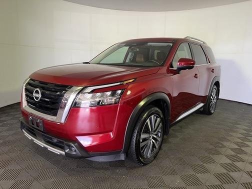 2022 Nissan Pathfinder Platinum