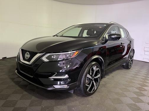 2022 Nissan Rogue Sport SL
