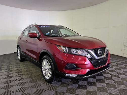 2022 Nissan Rogue Sport SV